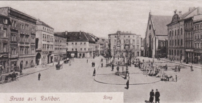 "Gruss aus Ratibor - Ring" Przedwojenny rynek. Widok w kierunku ulicy Odrzańskiej.